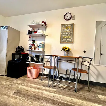 Micro Studio Apartment 10 Minutes Walk To University Of Washington Seattle Extérieur photo